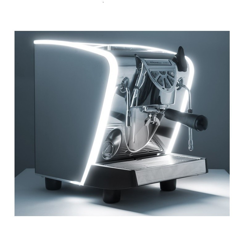 Nuova Simonelli Musica Lux Espresso Machine - Elegant - 60 Hertz - 220 V